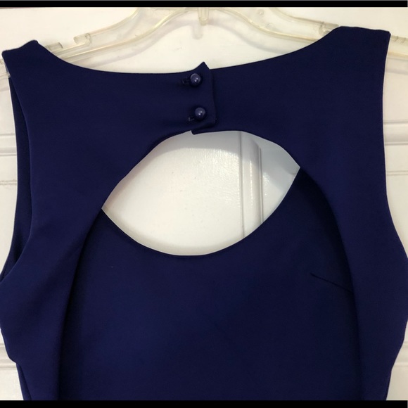 Dress - Picture 5 of 5